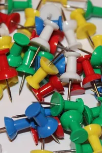 what is a vanity mirror pin