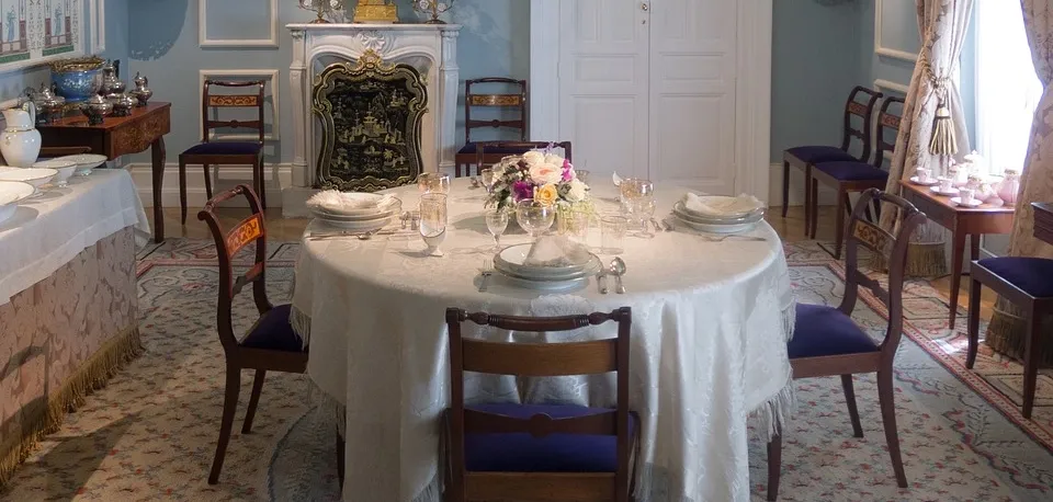 best lighting for dining room