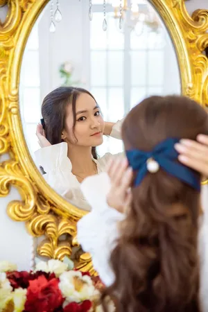 Free Standing Dressing Mirror pin